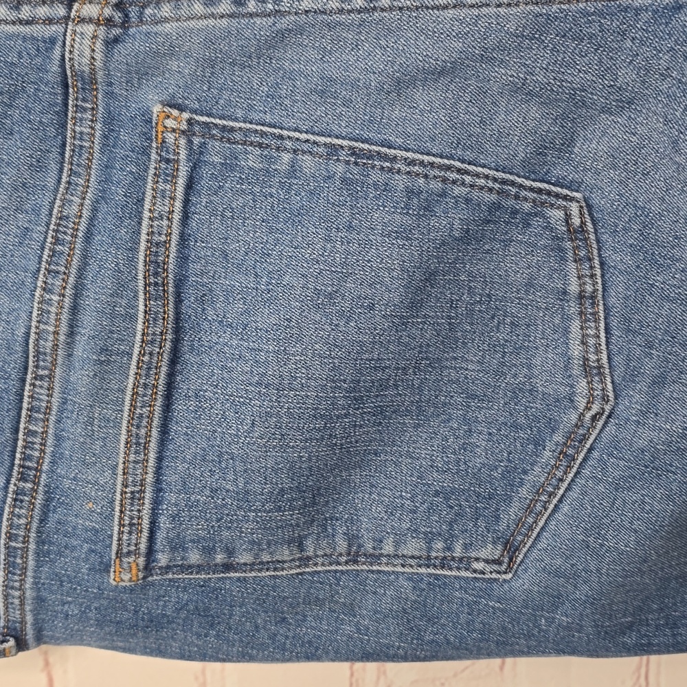Madewell Mid Rise Kick Out Jean Non Distressed Womens Size 33 - Picture 9 of 16